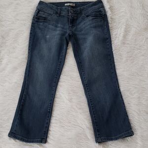 Refuge Junior's Denim Low Waisted Capri Pants